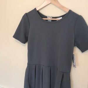 Solid grey textured lularoe Amelia m NWT